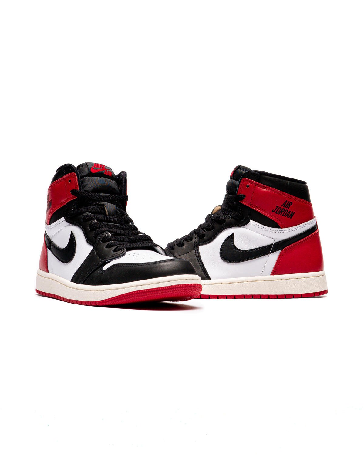 Air Jordan 1 Retro High OG 'Black Toe Reimagined' | DZ5485